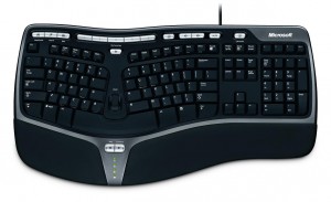 Vyměnil jsem klávesnici Microsoft Natural Ergonomic 4000 za Microsoft Wireless Comfort Keyboard 5000